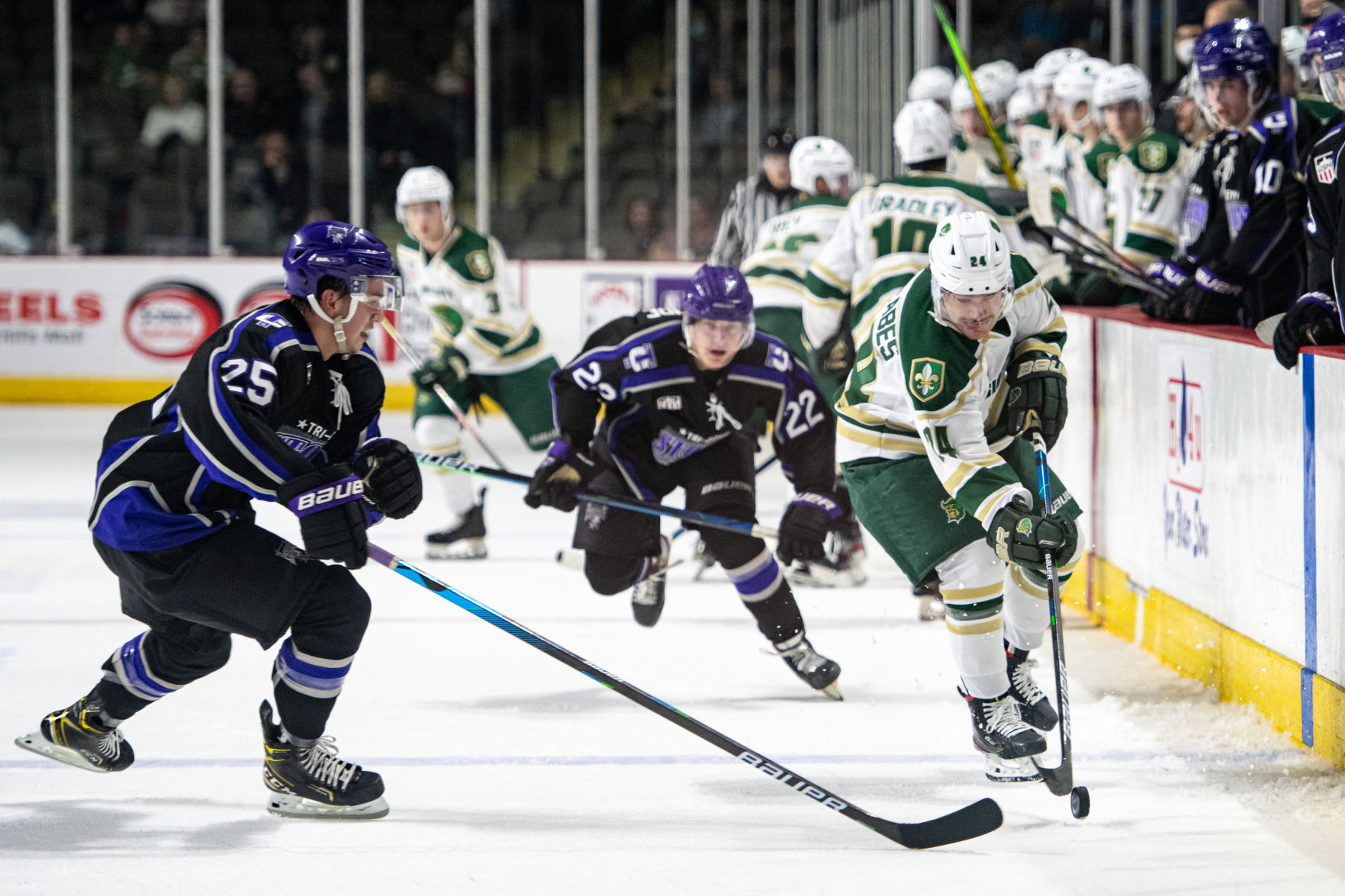 Musketeers vs Tri-City Storm hockey